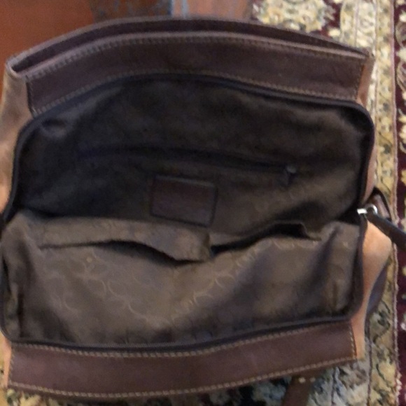 Handbag - Picture 2 of 5